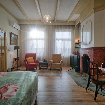Bed & Breakfast Bloemen Vertellen Elst  Exterior photo