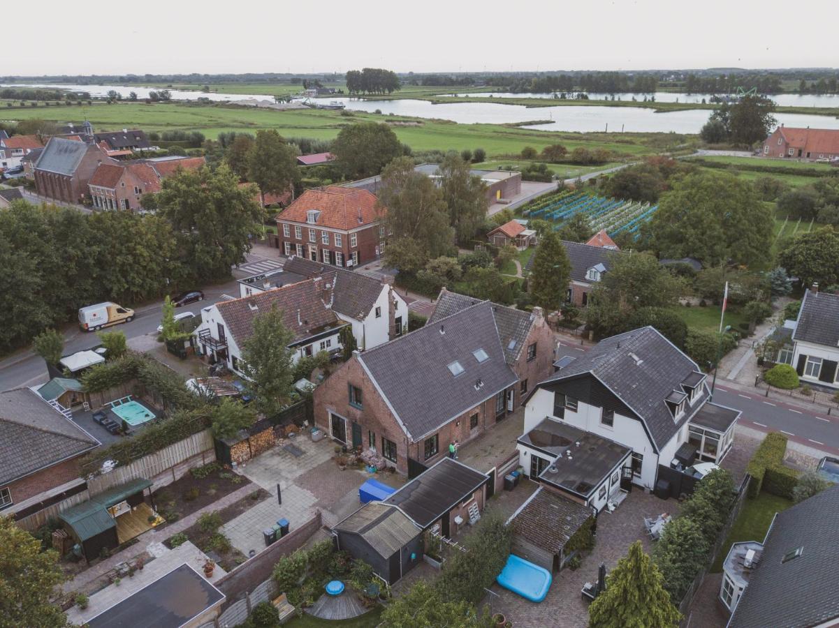 Bed & Breakfast Bloemen Vertellen Elst  Exterior photo