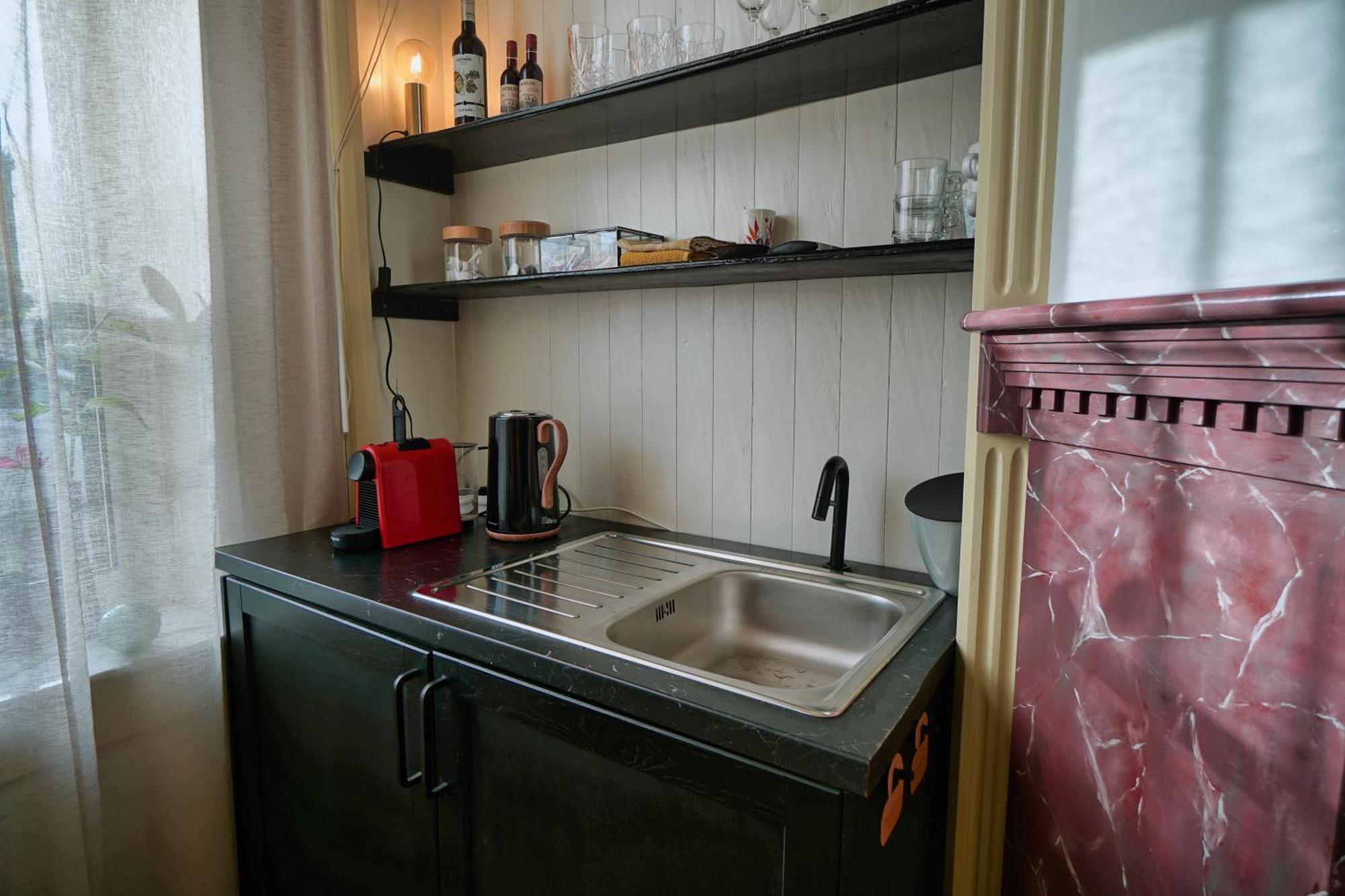 Bed & Breakfast Bloemen Vertellen Elst  Exterior photo