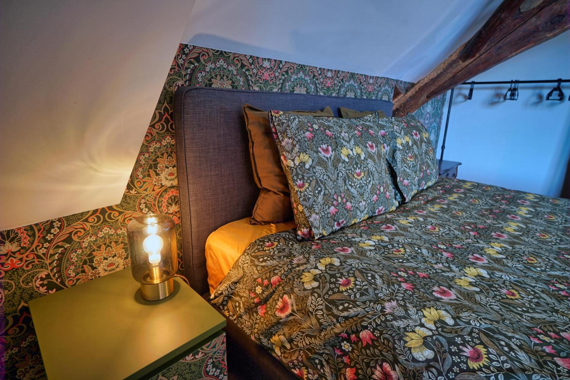 Bed & Breakfast Bloemen Vertellen Elst  Exterior photo